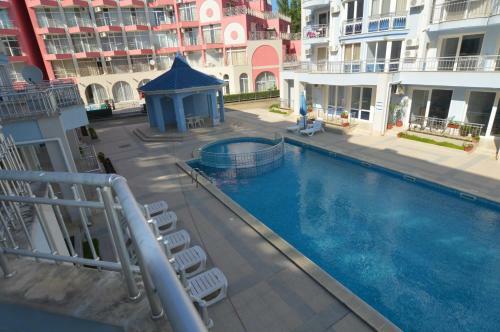 Sunny Dream Family Apartments