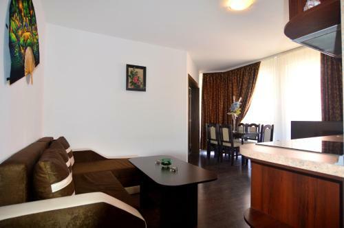 Sunny Dream Family Apartments