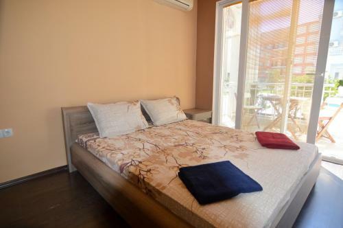 Sunny Dream Family Apartments