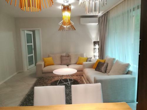 Sunrise Apartments