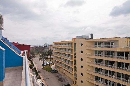 Pmg Laguna Apartments
