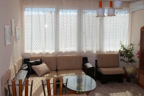 Sunny Apartment