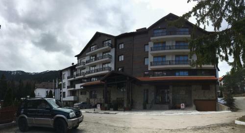 Rivendell Apartments Semiramida Gardens