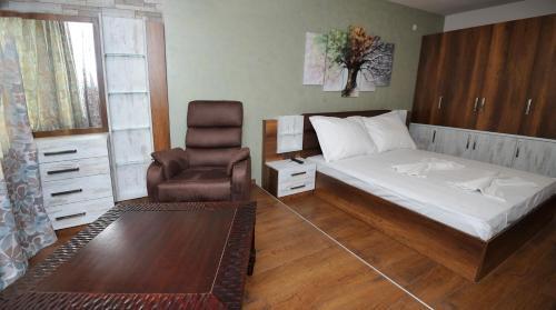 Poshta 1 Apartment 3