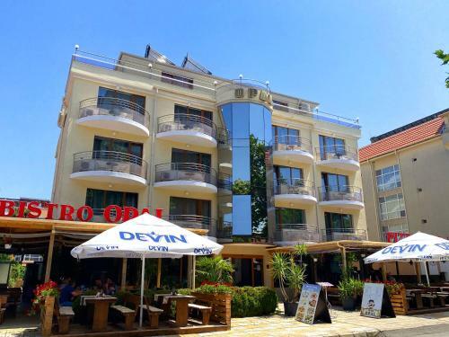 Hotel Opal