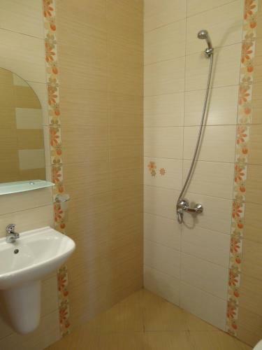 Hostal Guesthouse Kamelia
