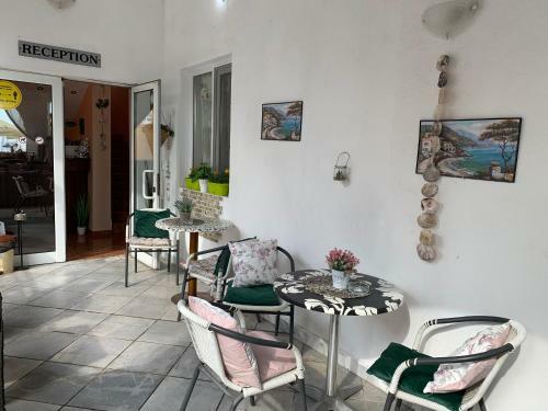 Sea Square Hotel