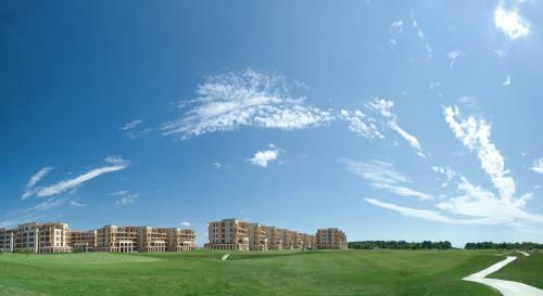 Golf Apartments
