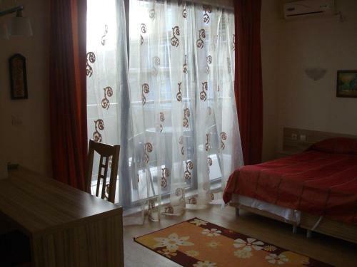 Hostal Guest House Red