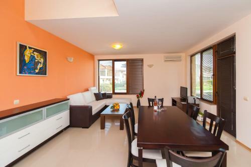 Aparthotel Lighthouse Apartments And Villas