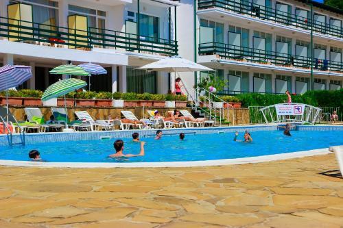 Kini Park Hotel All Inclusive