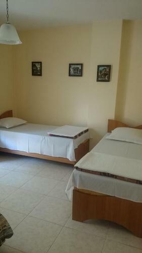 Hostal Guest House Koral