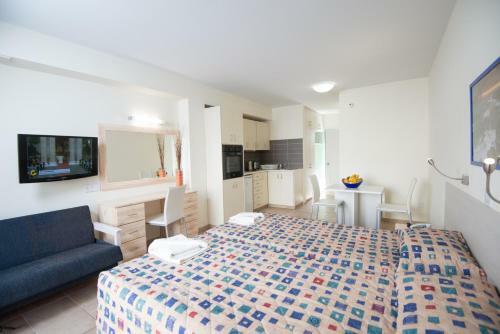 Eligonia Hotel Apartments
