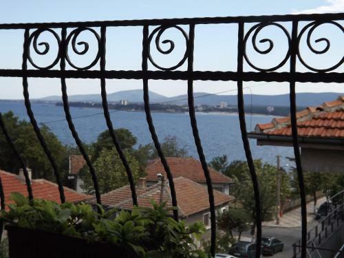 Hostal Guest House Stenli