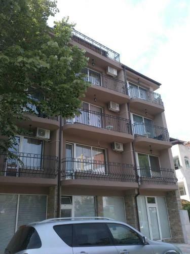 Hostal Guest House Stenli