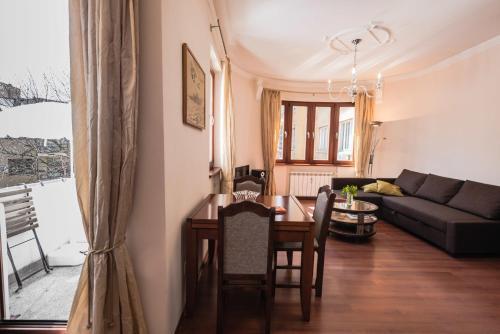 Central Apartment