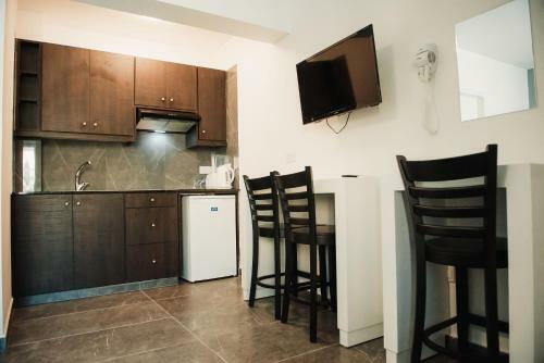 A Maos Hotel Apartments