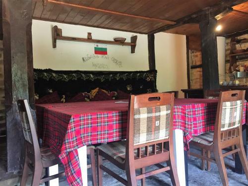 Dzhelepova Guest House- Pool Access
