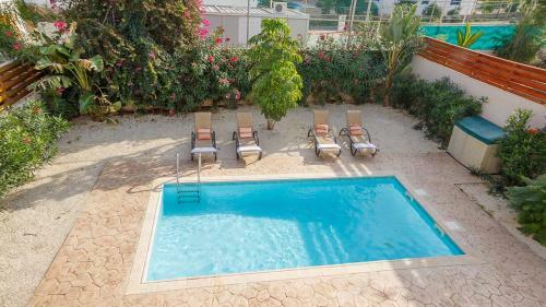 Rent Private Villa 061