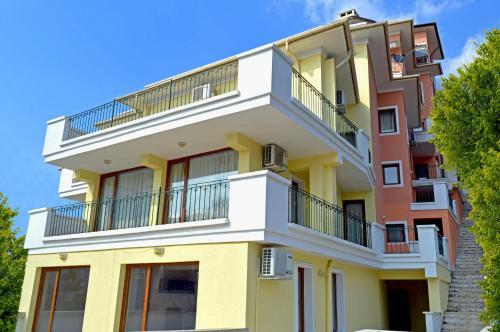 Bukor Shtepi Lux Apartments
