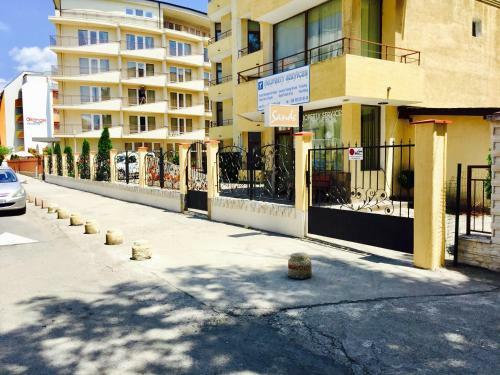 Complex Sands Holiday Apartments