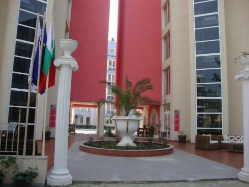 Rose Garden Hotel