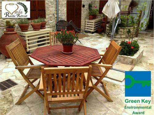 Agroturismo Vavla Rustic Retreat
