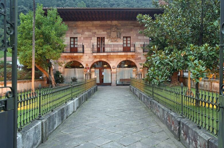 Hotel Palacio Guevara