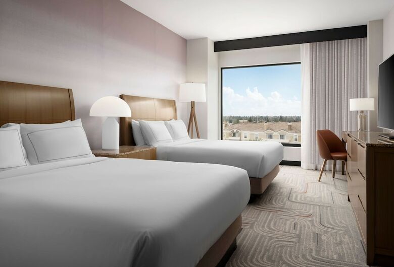 Doubletree Hotel Irvine Spectrum