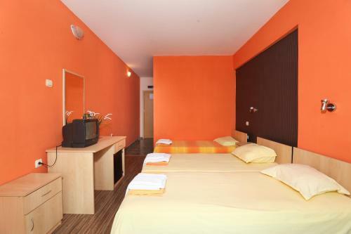 La Piazza Family Hotel