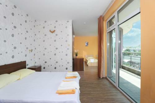 La Piazza Family Hotel