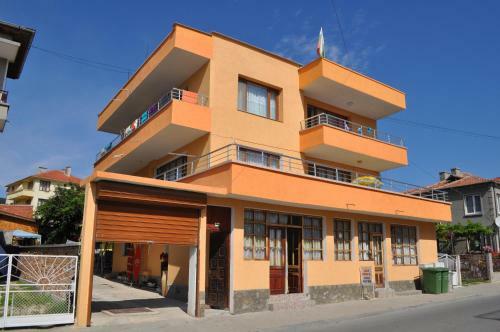 Hostal Ivanka Guest House