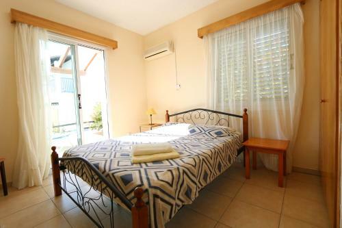 Paphos Gardens Apartment