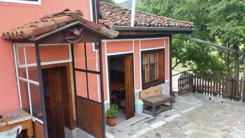 Hostal Mechta Guest House