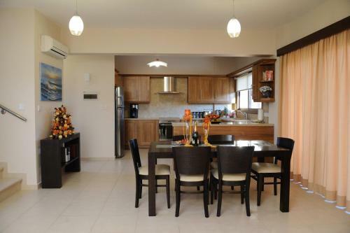 Vineland Bay Villas