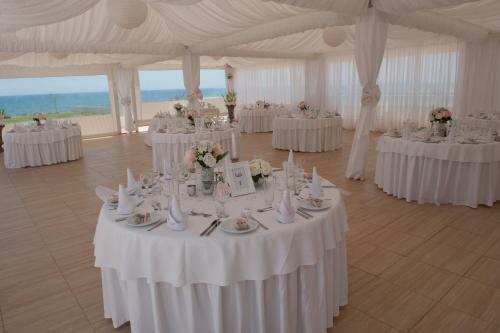 Piere - Anne Beach Hotel