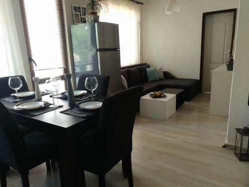 Hostal Guest House Mikra