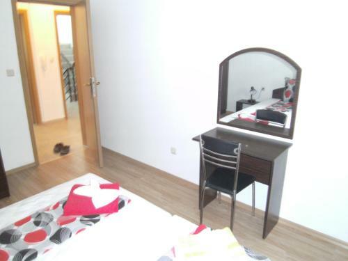 Nicol Apartment In Hermes Complex