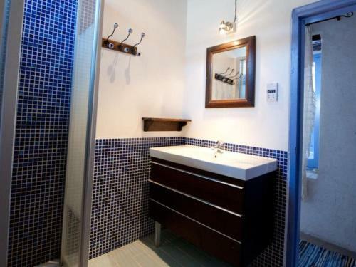 Apartment Tenta House
