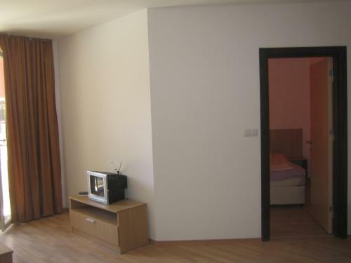 Admiral Plaza Apartments