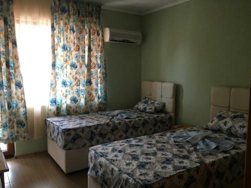 Hostal Daniel Guest House