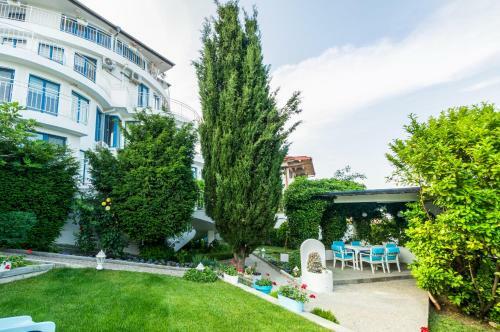 Apartamentos Villa White Dove