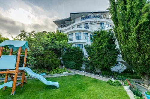 Apartamentos Villa White Dove