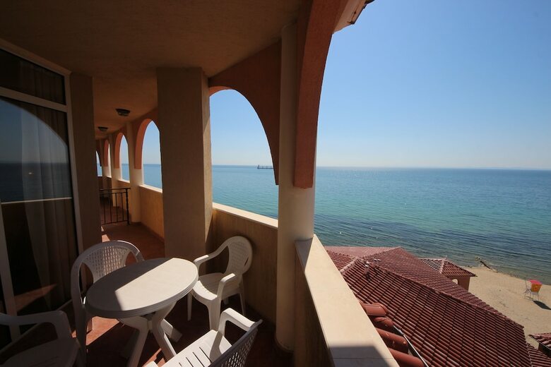 Menada Atrium Apartments