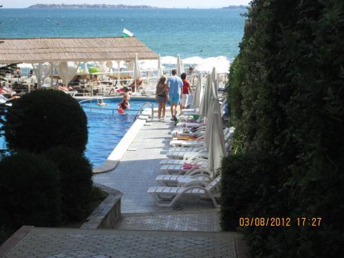 Sunny Bay Aparthotel