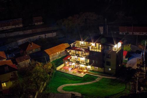 Trigrad Hotel