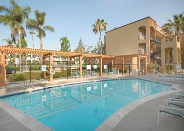Hotel Quality Suites John Wayne Airport