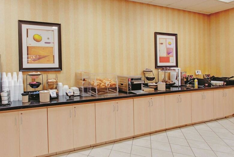 Hotel La Quinta Inn & Suites Fairfield