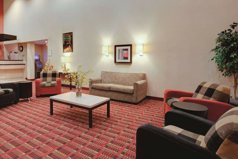 Hotel La Quinta Inn & Suites Fairfield
