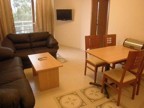 Apartment 7 In Kaya House